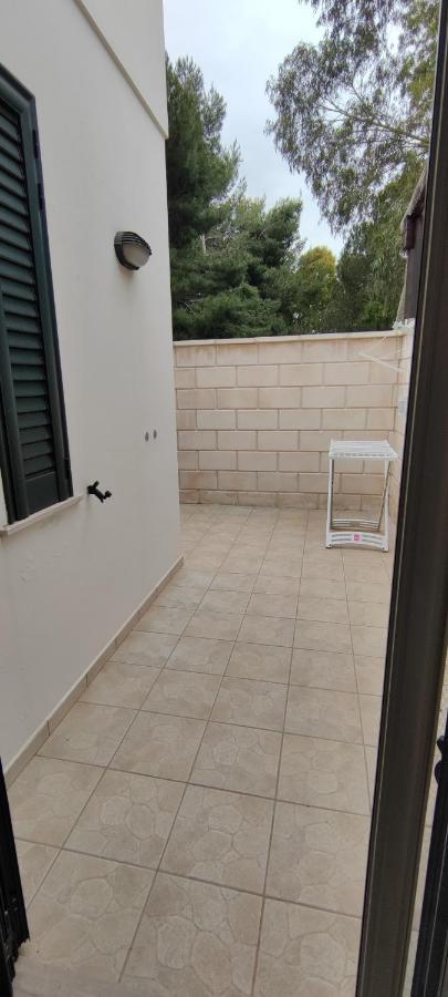 Casa Vacanze Il Sorriso Di Emi Torre Suda Esterno foto