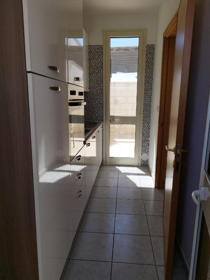 Casa Vacanze Il Sorriso Di Emi Torre Suda Esterno foto